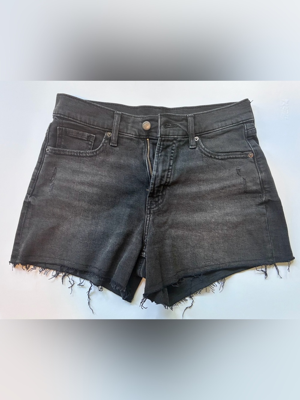 NEVER WORN Old Navy Black Distressed Denim Shorts
